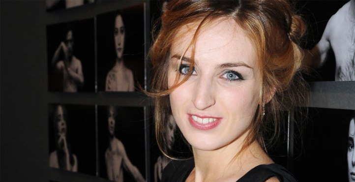 actu-people-alison-wheeler-tacle-robert-menard-01