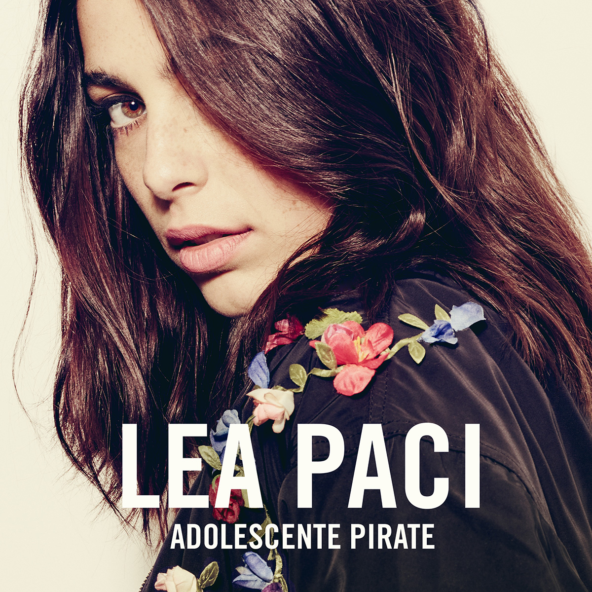 [MUSIQUE] LEA PACI EST UNE « ADOLESCENTE PIRATE » (CLIP) – Jeux ...