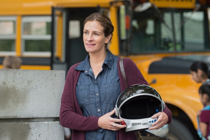 Julia Roberts as "Isabel" in WONDER.