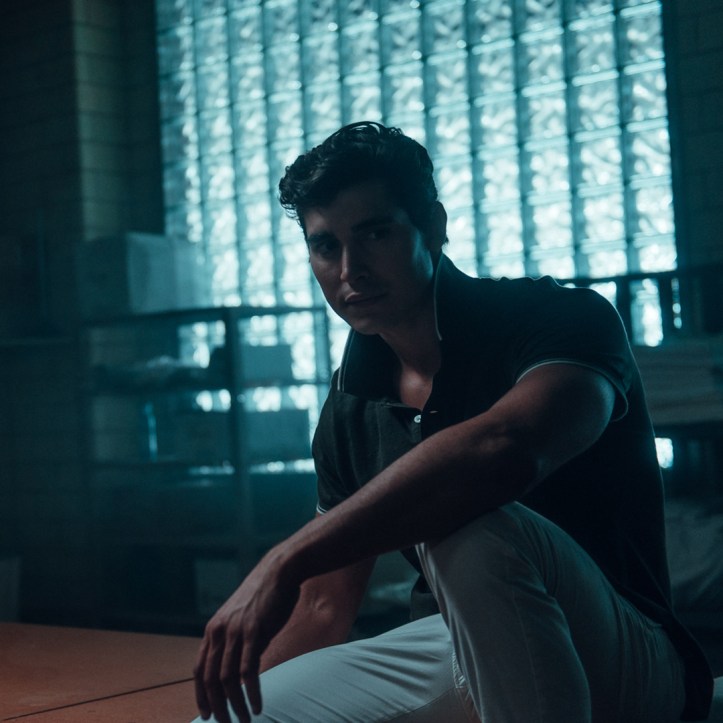 NMT_DIG_IMG_CHARACTER_INTRO_ROBERTO_DSC2053_1x1_03_V01_Hi5Agency_rgb